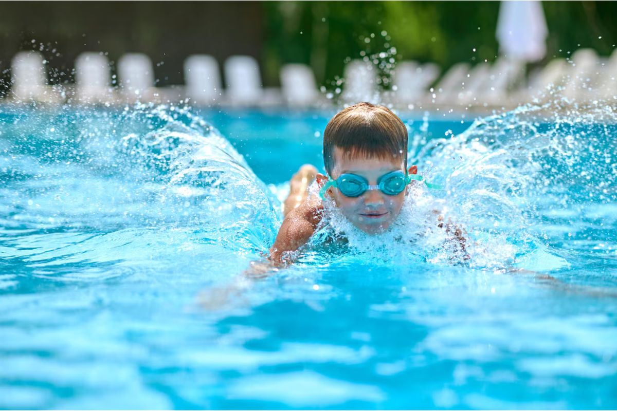 Best age for kids to learn swimming